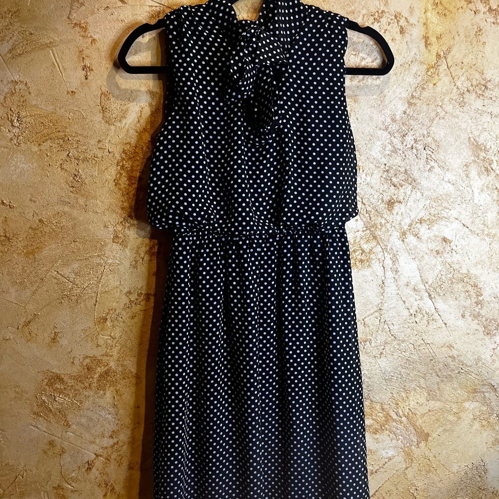 Enfocus Studio Black and White Ruffled Tie Front Midi Sundress